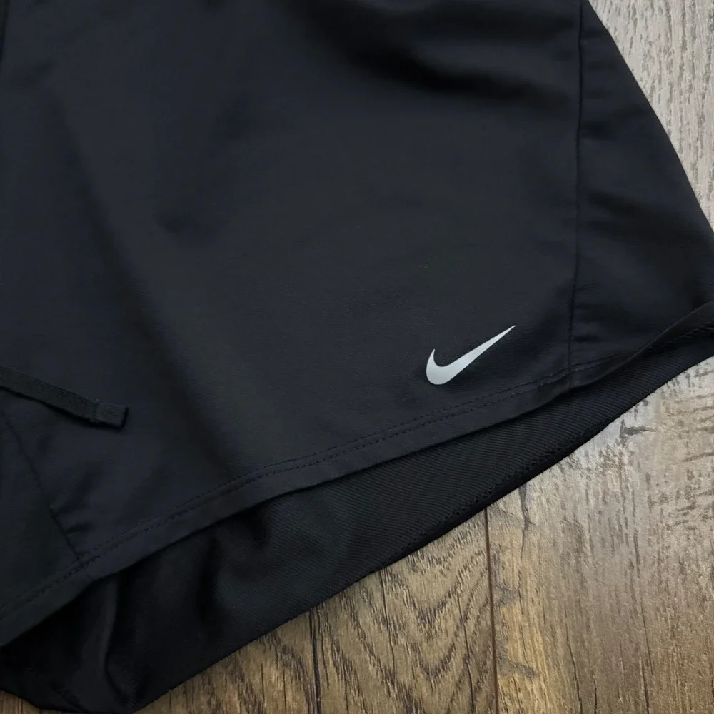 Nike Womens Medium Dri-FIT Running Shorts Black Athletic Gym Training Activewear